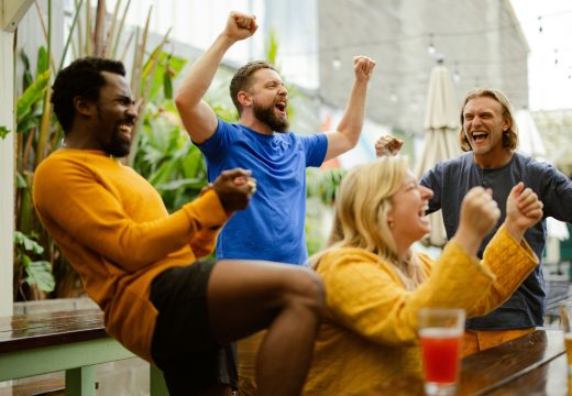 michael-t-b2wMURnmlmM-unsplash